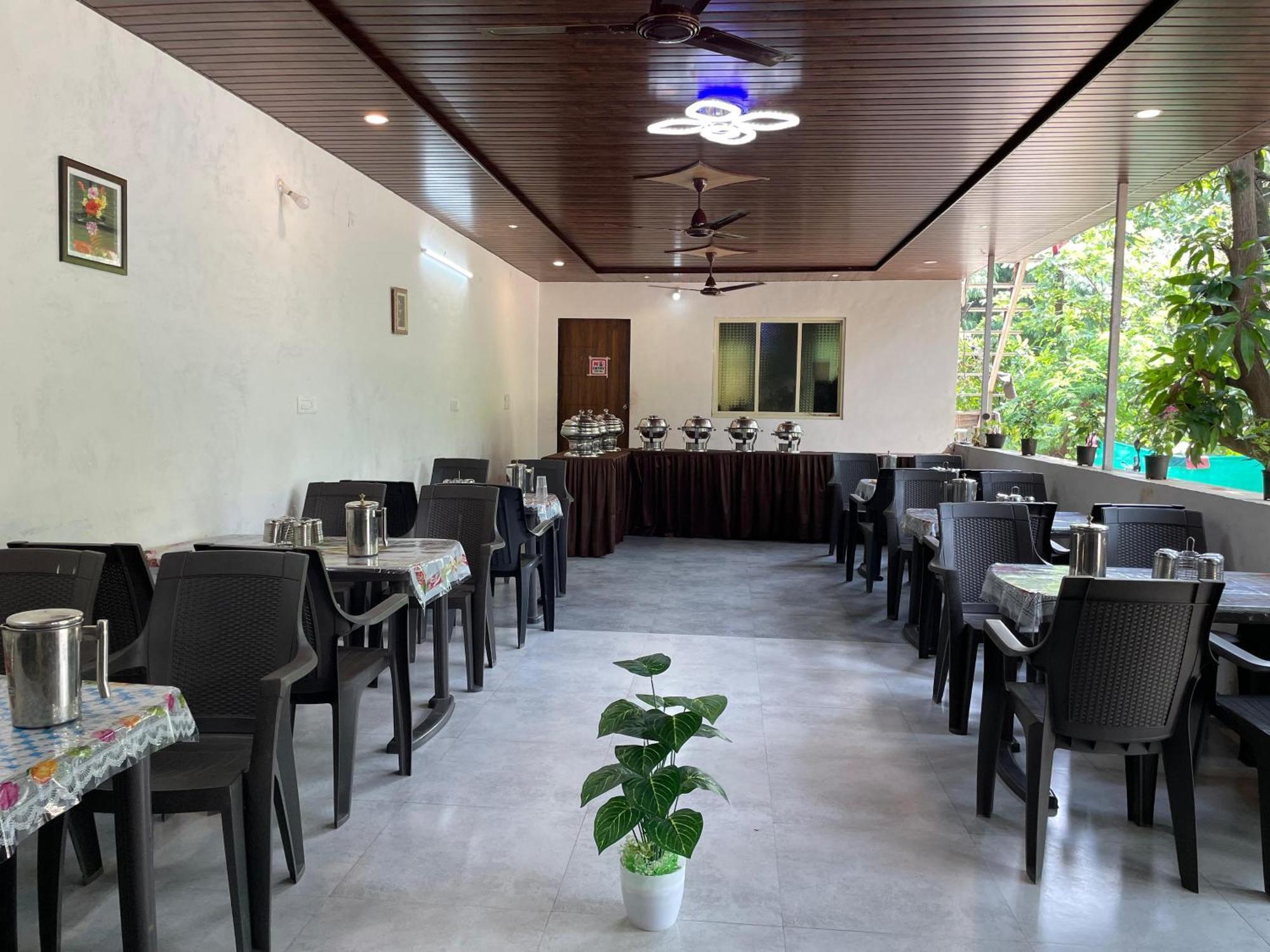Riverland Farm And Resort Karjat Exterior foto